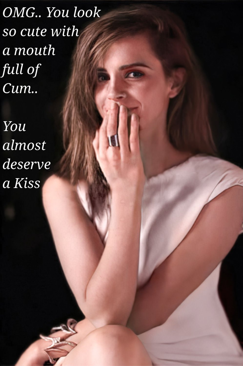 awwyLGN2 Emma Watson loves to watch - CEI Captions 07.jpg